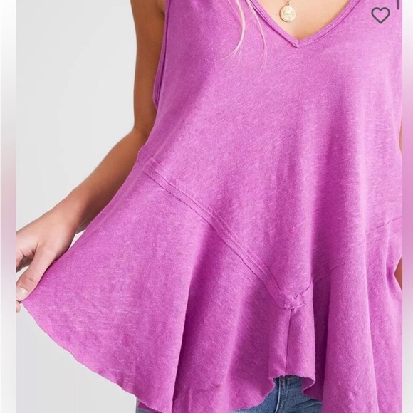 NWT We The Free V-Neck Summer Bloom Tank - Picture 4 of 6